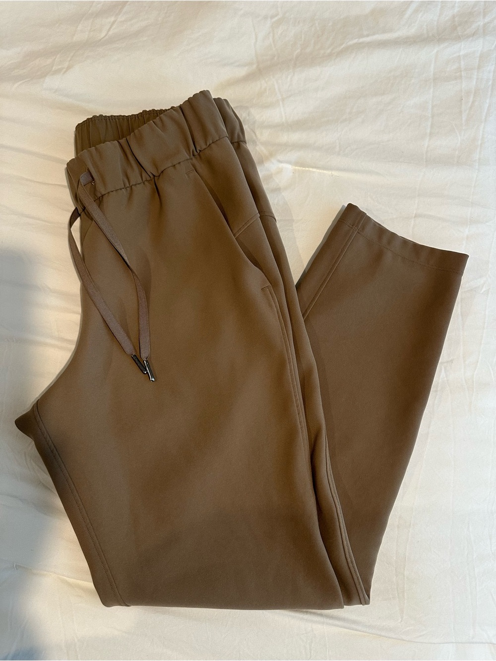 lululemon athletica Khaki Green Women's Joggers with Drawstring Waist